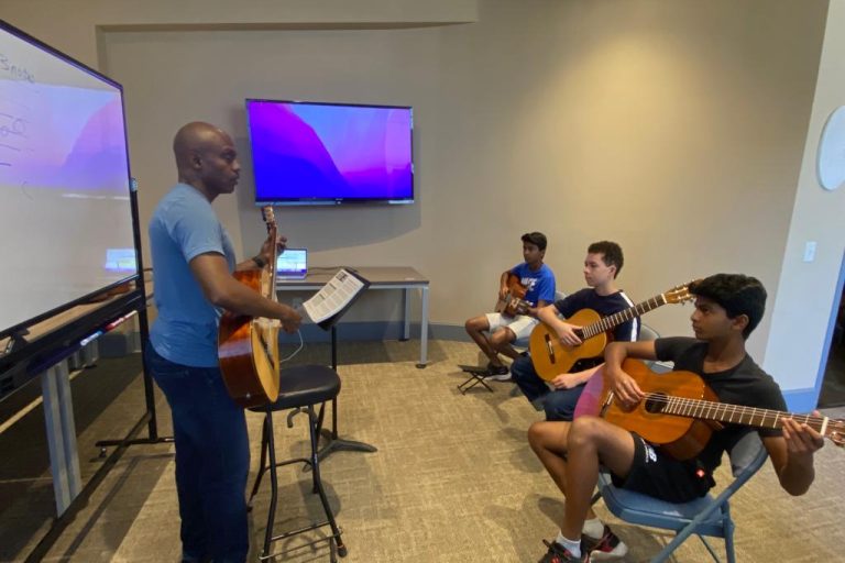 Guitar Lessons And Ukulele Lessons - Music With Mr.Browne